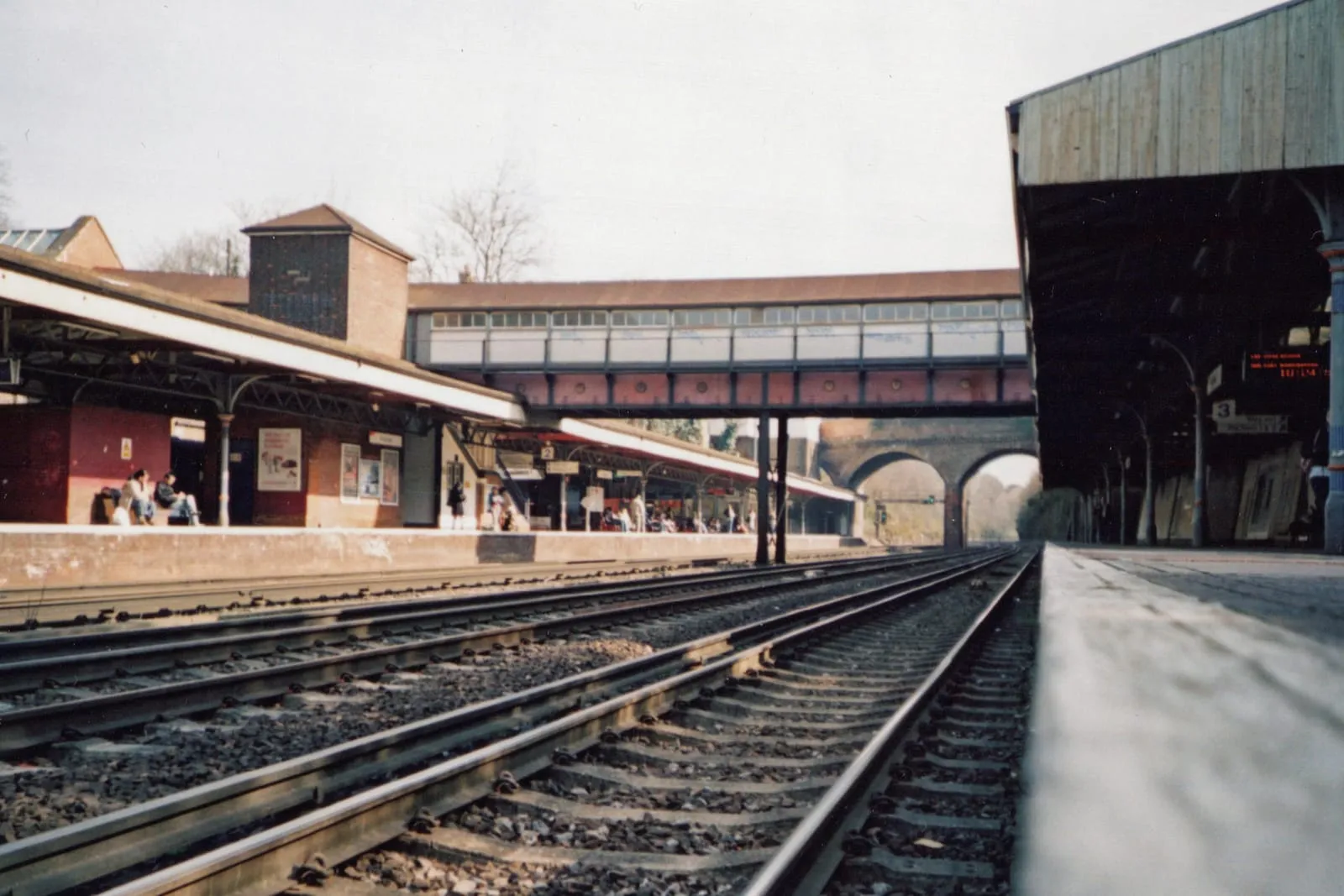 Weybridge railway station